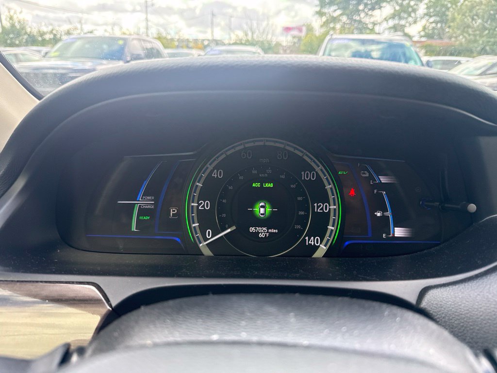 Used 2017 Honda Accord Touring image 11