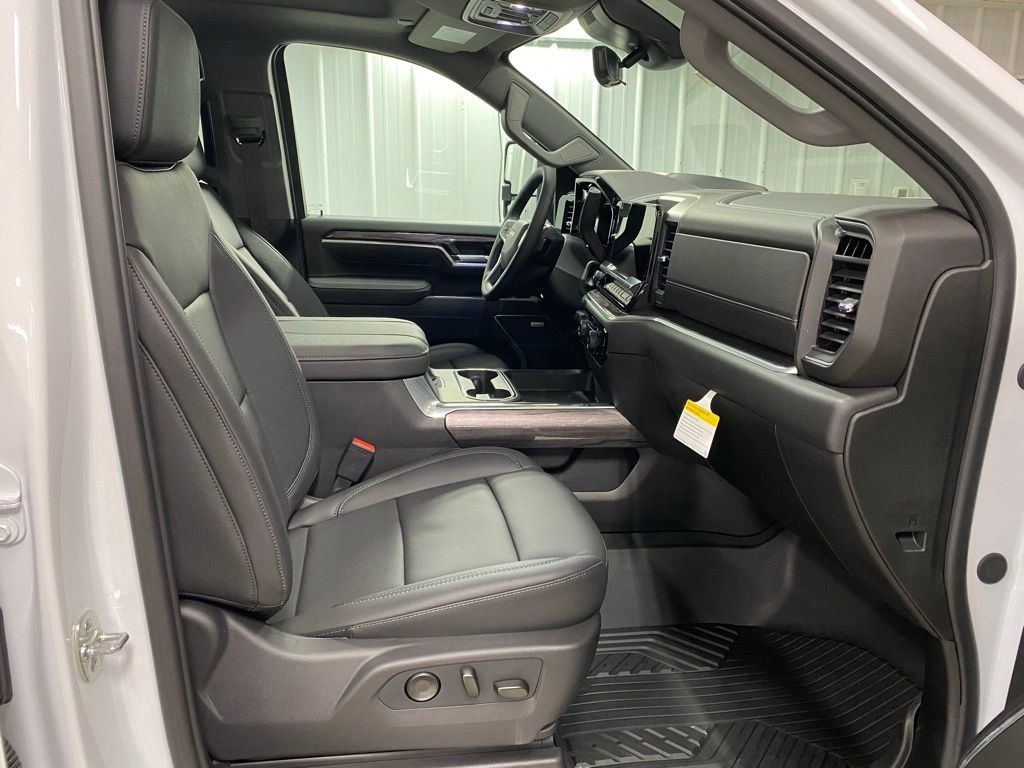 New 2026 Chevrolet Silverado 3500 LTZ w/ LTZ Plus Package image 31