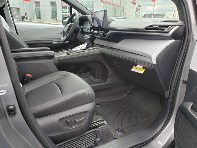 New 2026 Toyota Sienna XSE AWD/4WD image 17