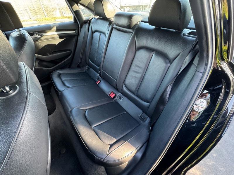 Used 2018 Audi A3 2.0T Premium image 8