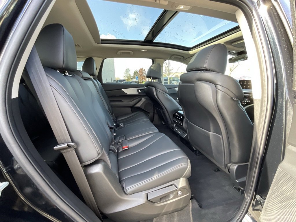 Used 2023 Acura MDX SH-AWD image 21