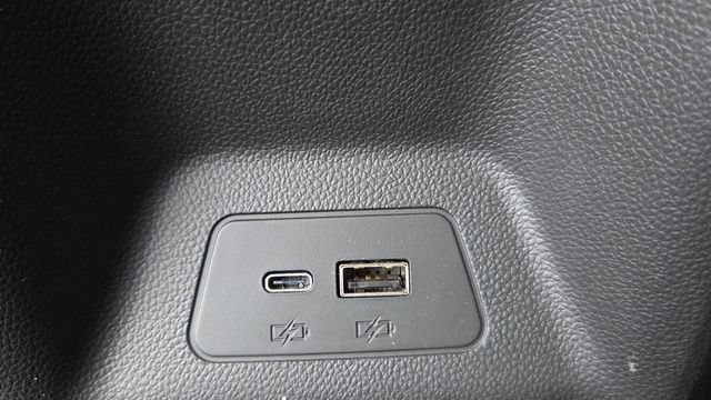 Used 2025 Buick Envision Sport Touring image 27