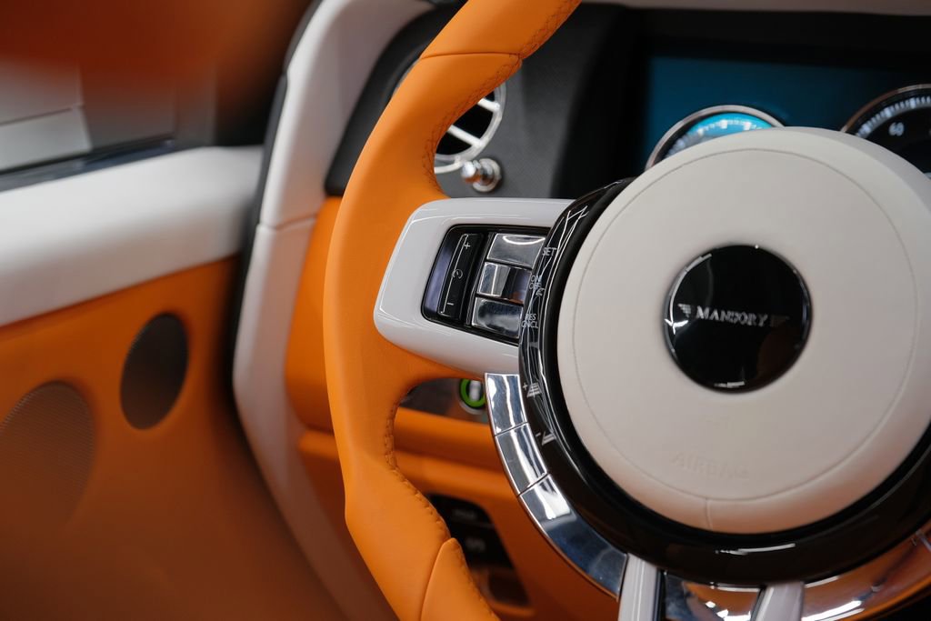 Used 2024 Rolls-Royce Cullinan image 73