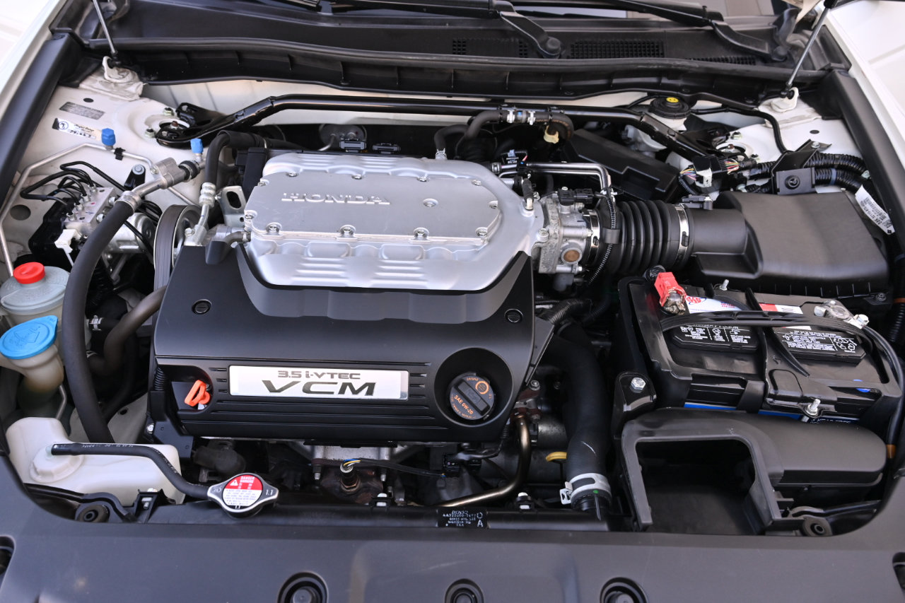 Used 2011 Honda Accord EX-L image 36