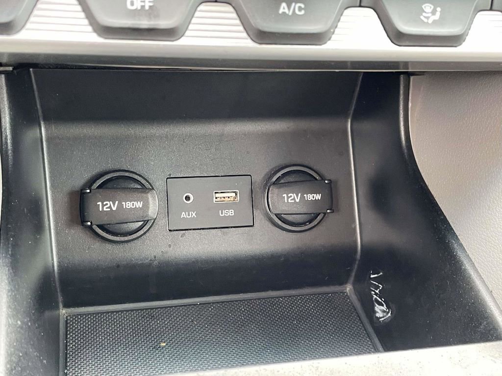 Certified 2024 Hyundai Sonata SEL w/ Convenience Package FWD image 14