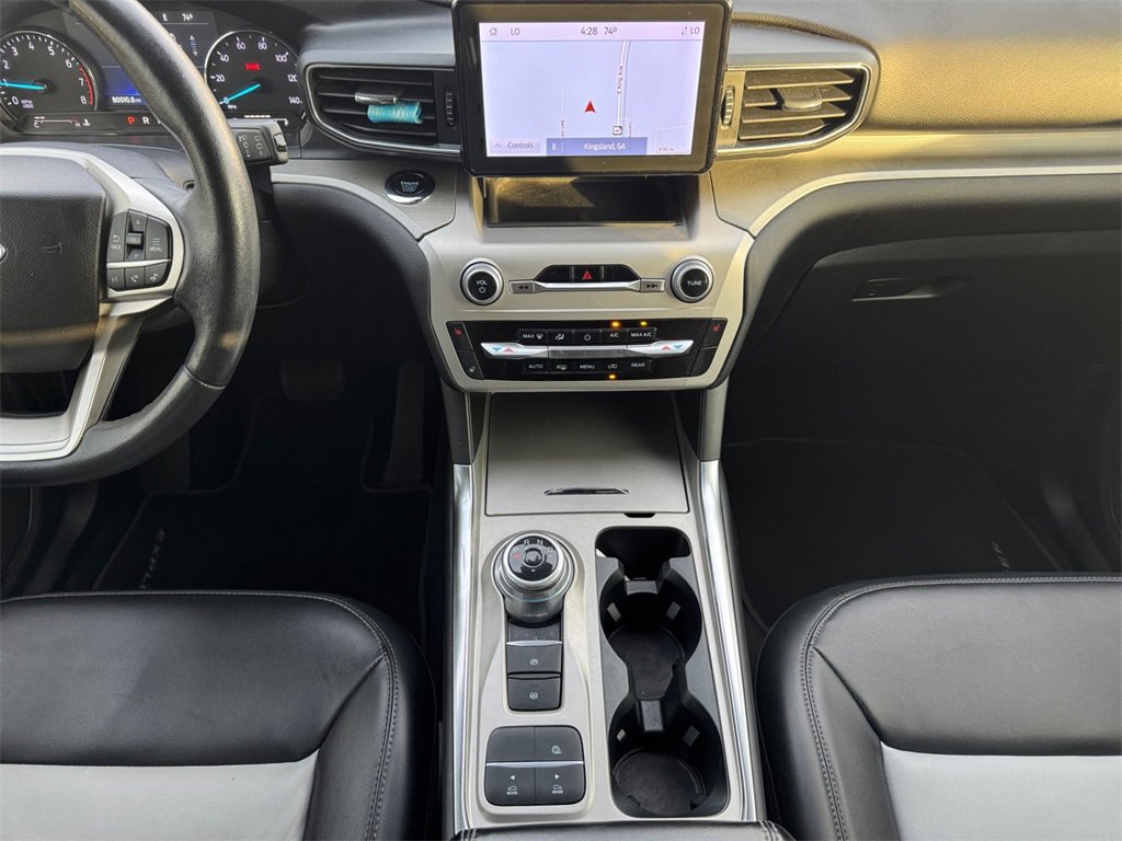 Used 2022 Ford Explorer XLT w/ Equipment Group 202A image 11