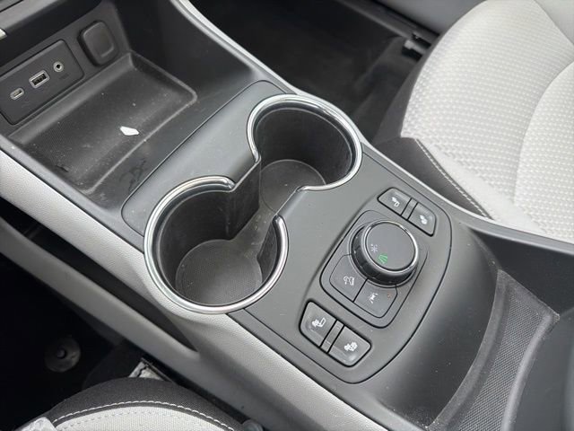 Used 2023 GMC Terrain SLE w/ Driver Convenience Package FWD image 32