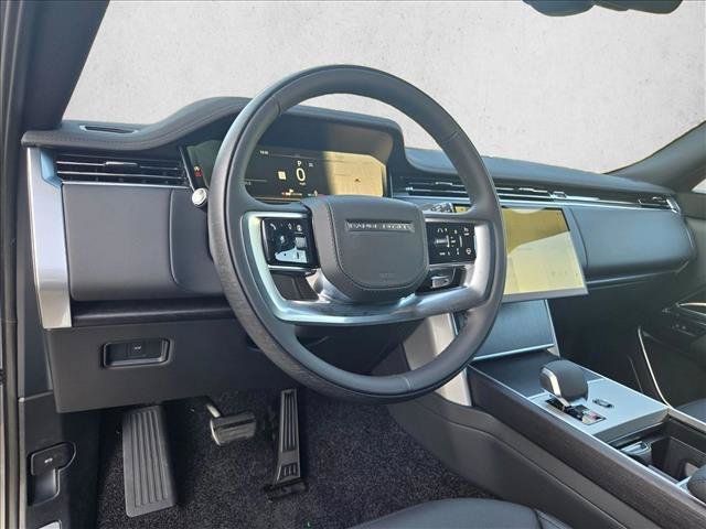 New 2026 Land Rover Range Rover Long Wheelbase SE AWD/4WD image 3