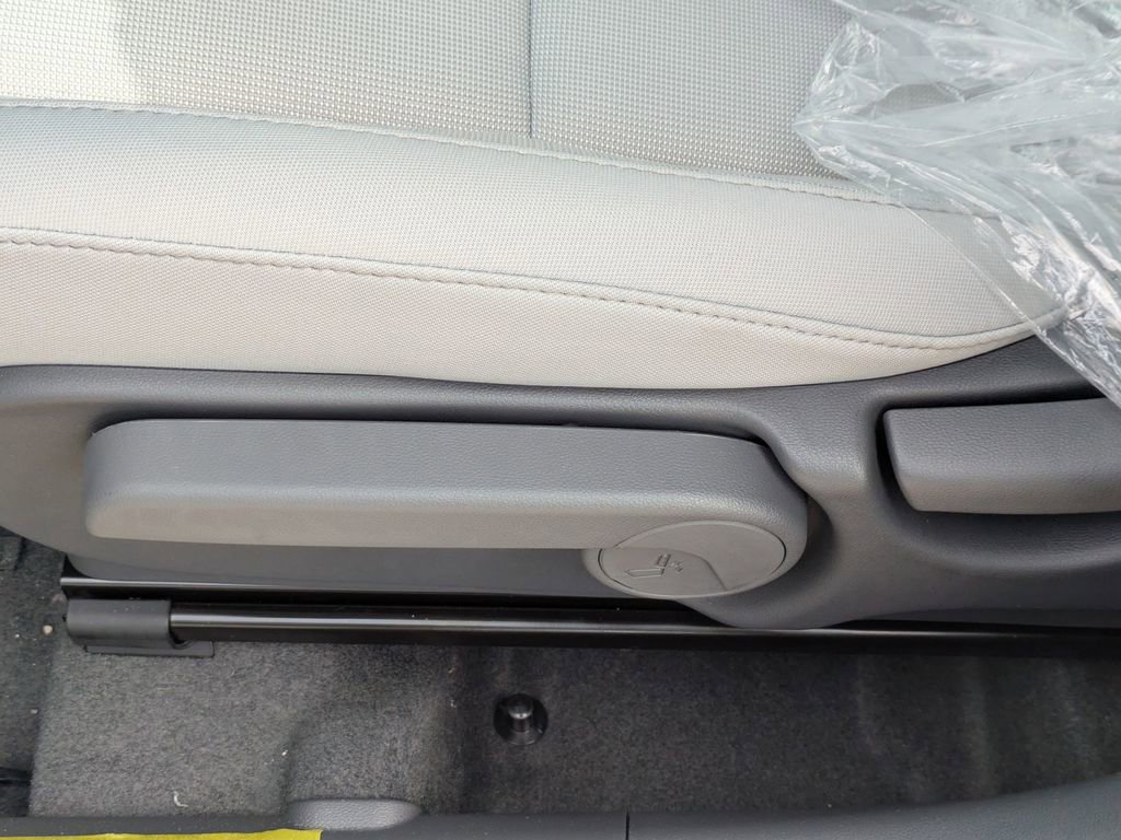 New 2026 Hyundai Kona SE image 20