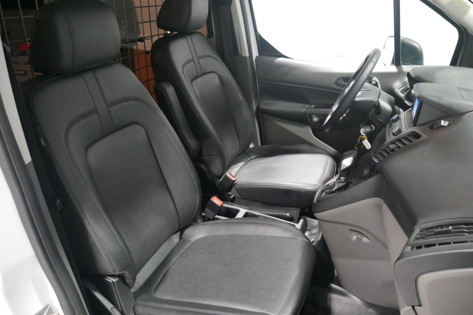 Certified 2019 Ford Transit Connect XL image 12