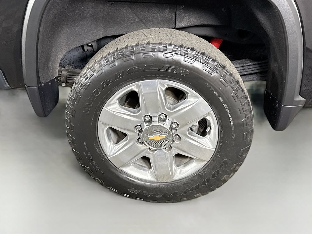 Used 2022 Chevrolet Silverado 2500 LTZ AWD/4WD image 35