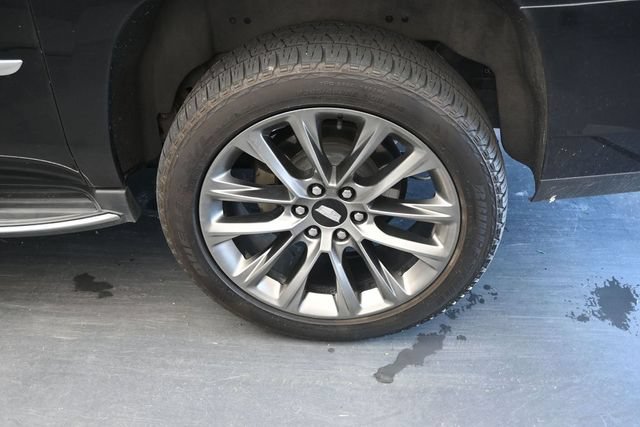 Used 2018 Cadillac Escalade ESV Premium Luxury AWD/4WD image 12