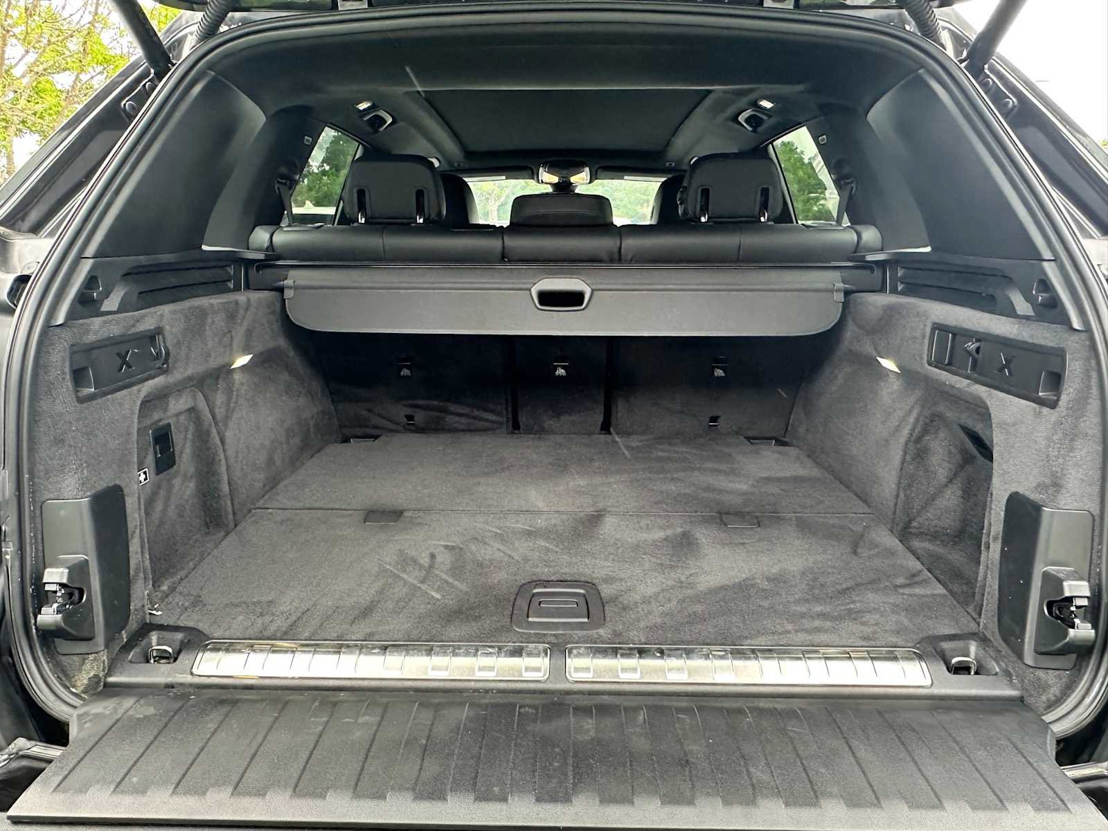 Used 2023 BMW X5 xDrive45e image 32