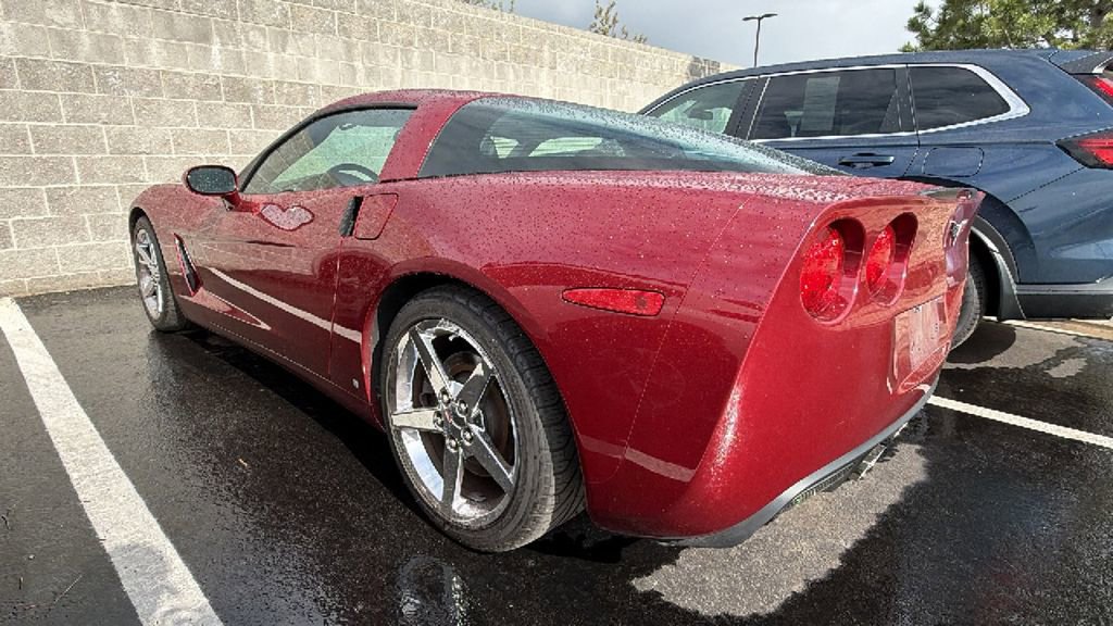 Used 2007 Chevrolet Corvette Coupe w/ Preferred Equipment Group RWD image 3