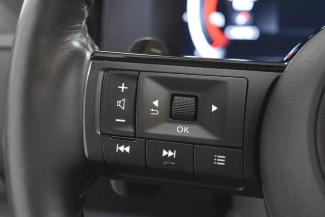 Used 2023 Nissan Pathfinder Platinum w/ Lighting Package (N93) image 24