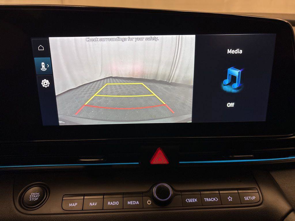 New 2025 Hyundai Elantra SEL image 19