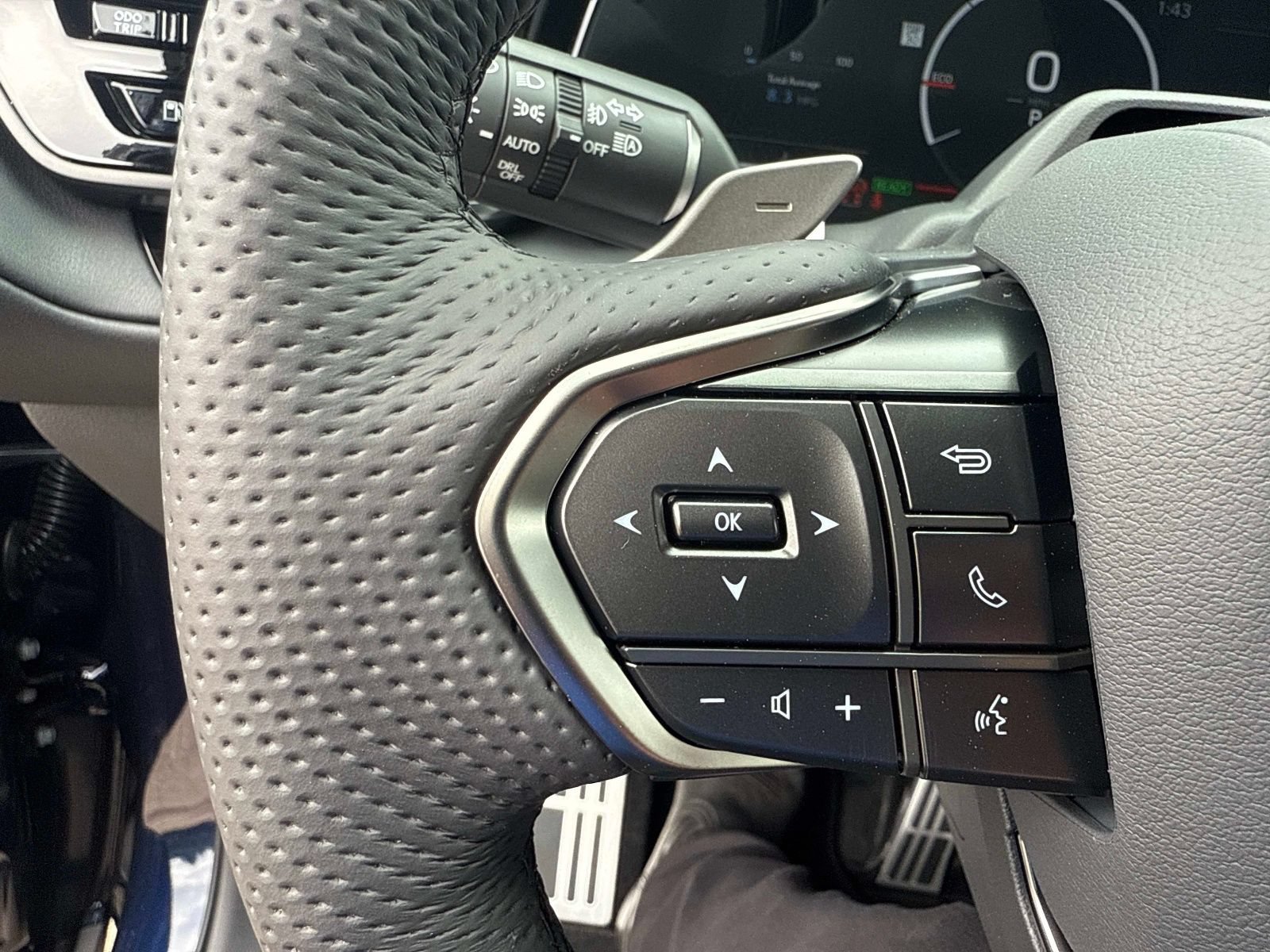 New 2026 Lexus TX 500h AWD image 27