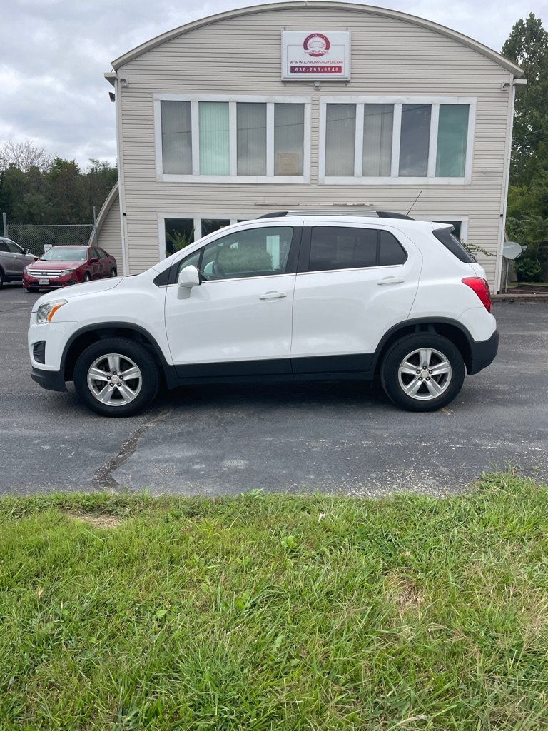 Used 2016 Chevrolet Trax LT AWD/4WD image 2