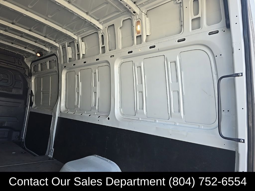 Used 2020 Freightliner Sprinter 3500 image 16