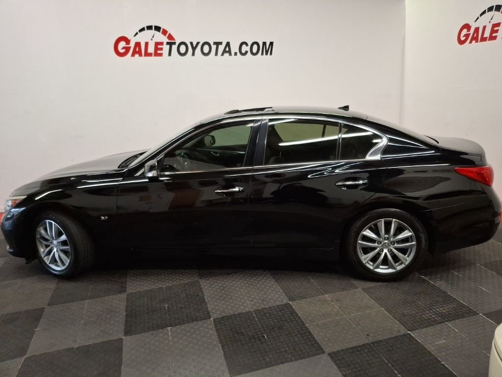 Used 2015 INFINITI Q50 Premium w/ Cargo Package image 9