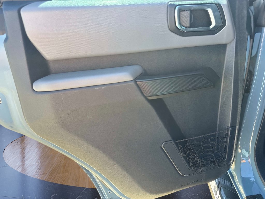 Used 2022 Ford Bronco 4-Door AWD/4WD image 14