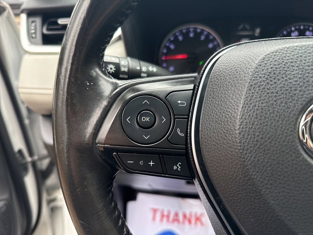 Used 2019 Toyota RAV4 XLE Premium image 18