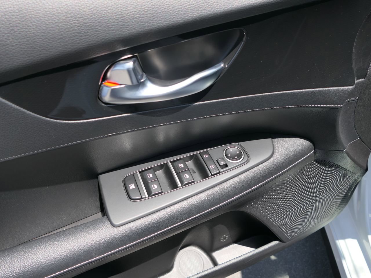 Used 2023 Kia Forte GT-Line w/ GT-Line Technology Package FWD image 12