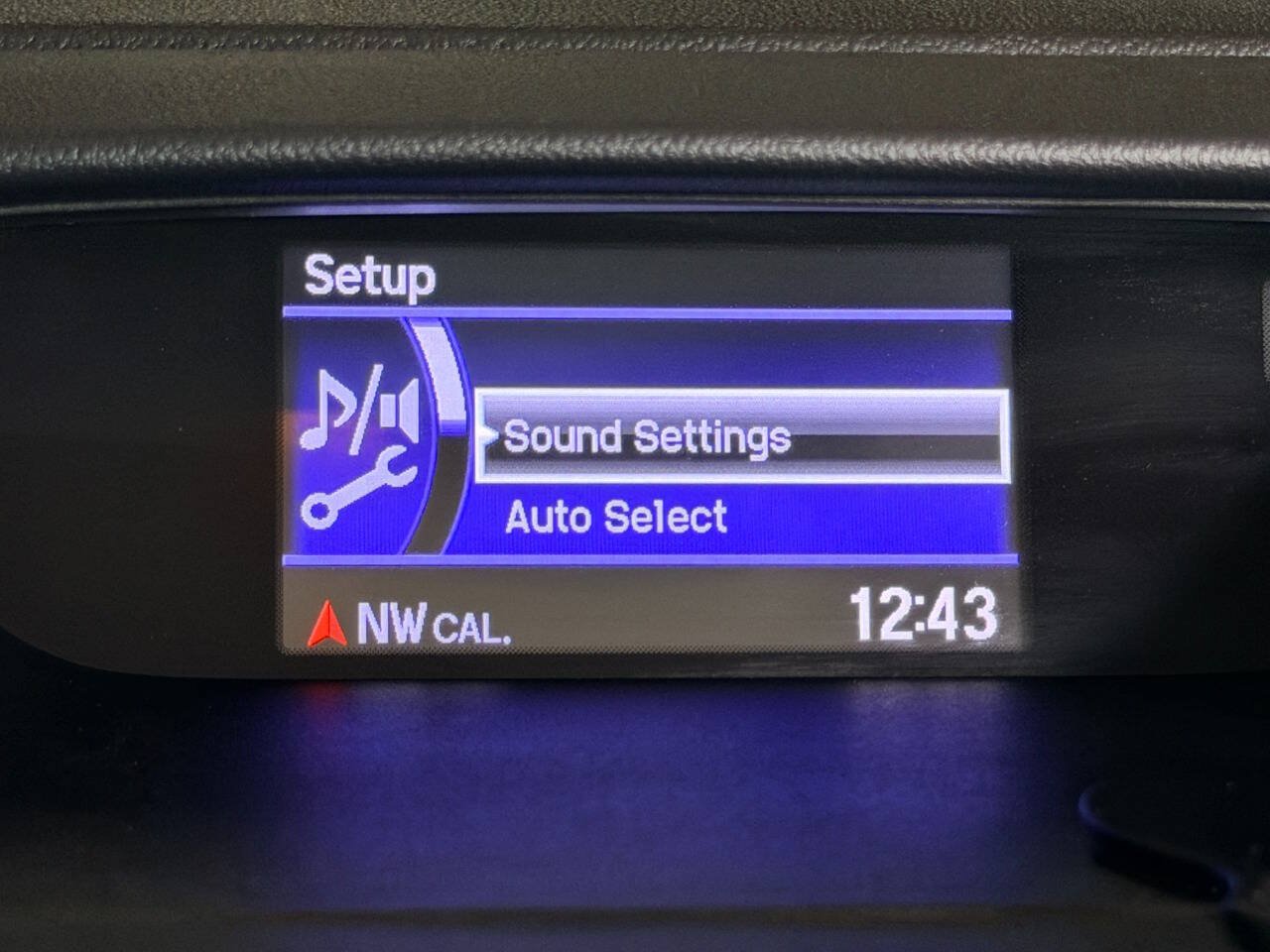 Used 2015 Honda CR-V LX image 42