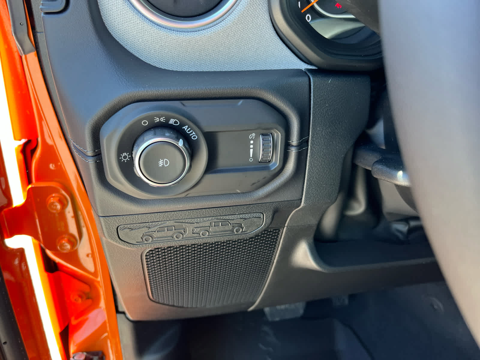 New 2026 Jeep Wrangler Unlimited Sahara AWD/4WD image 13