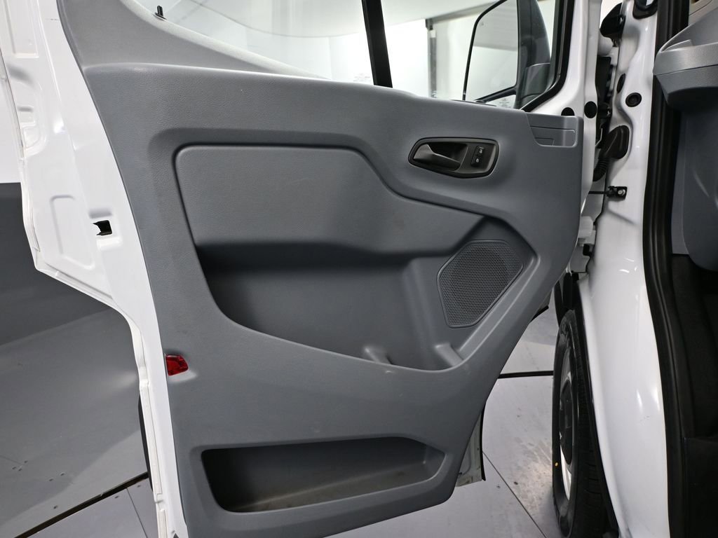 Used 2018 Ford Transit 150 130 Low Roof image 18