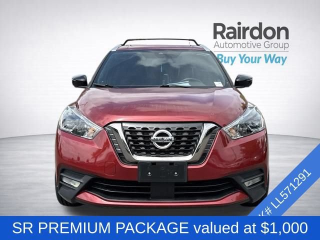 Used 2020 Nissan Kicks SR w/ SR Premium Package FWD image 2