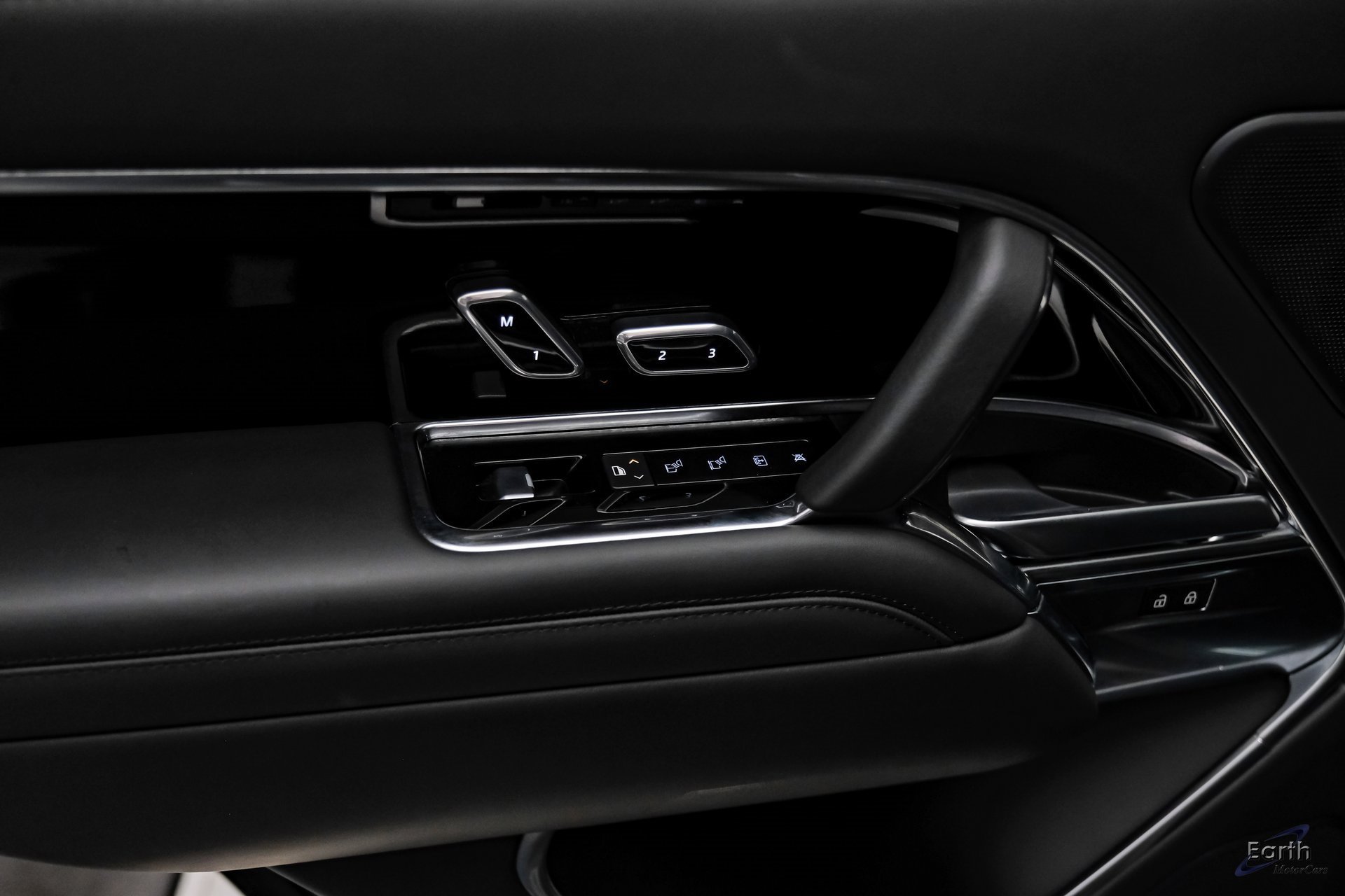 Used 2023 Land Rover Range Rover Autobiography image 82