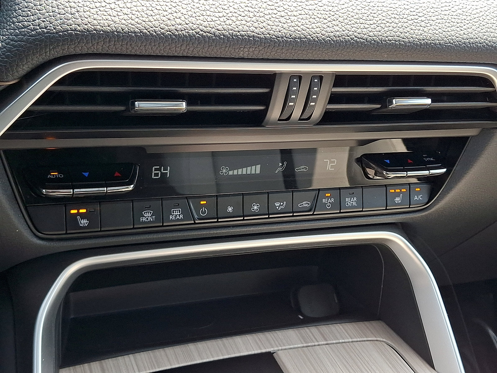 Certified 2024 MAZDA CX-90 Plug-In Hybrid w/ Premium Pkg AWD/4WD image 19