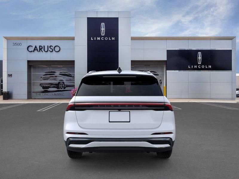 New 2026 Lincoln Nautilus Reserve image 5