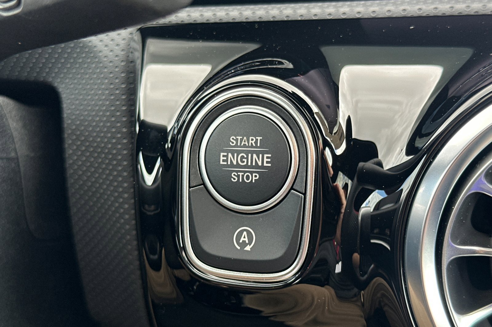 New 2025 Mercedes-Benz CLA 250 4MATIC image 22