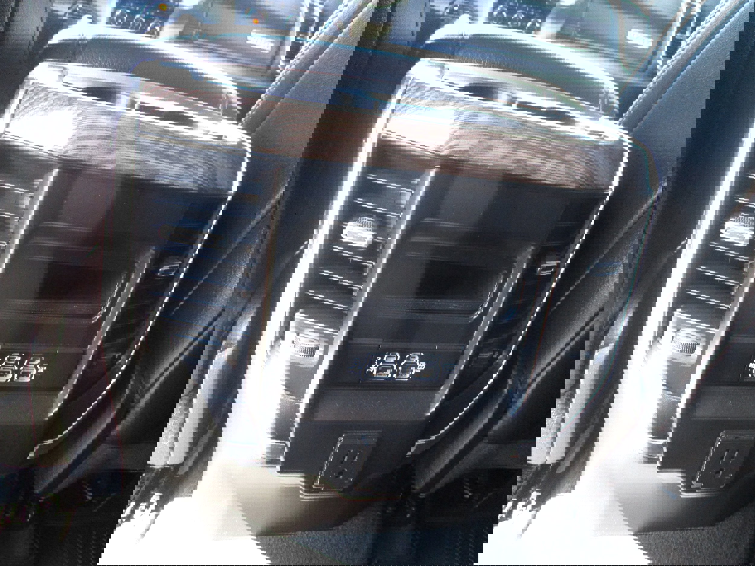 Used 2020 RAM 1500 Laramie image 6