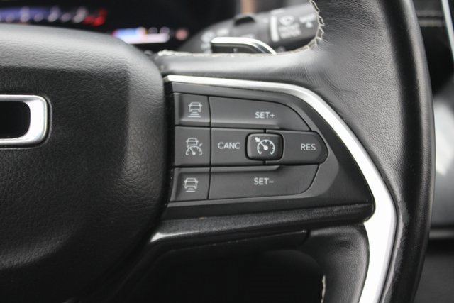 Used 2021 Jeep Grand Cherokee L Laredo image 15