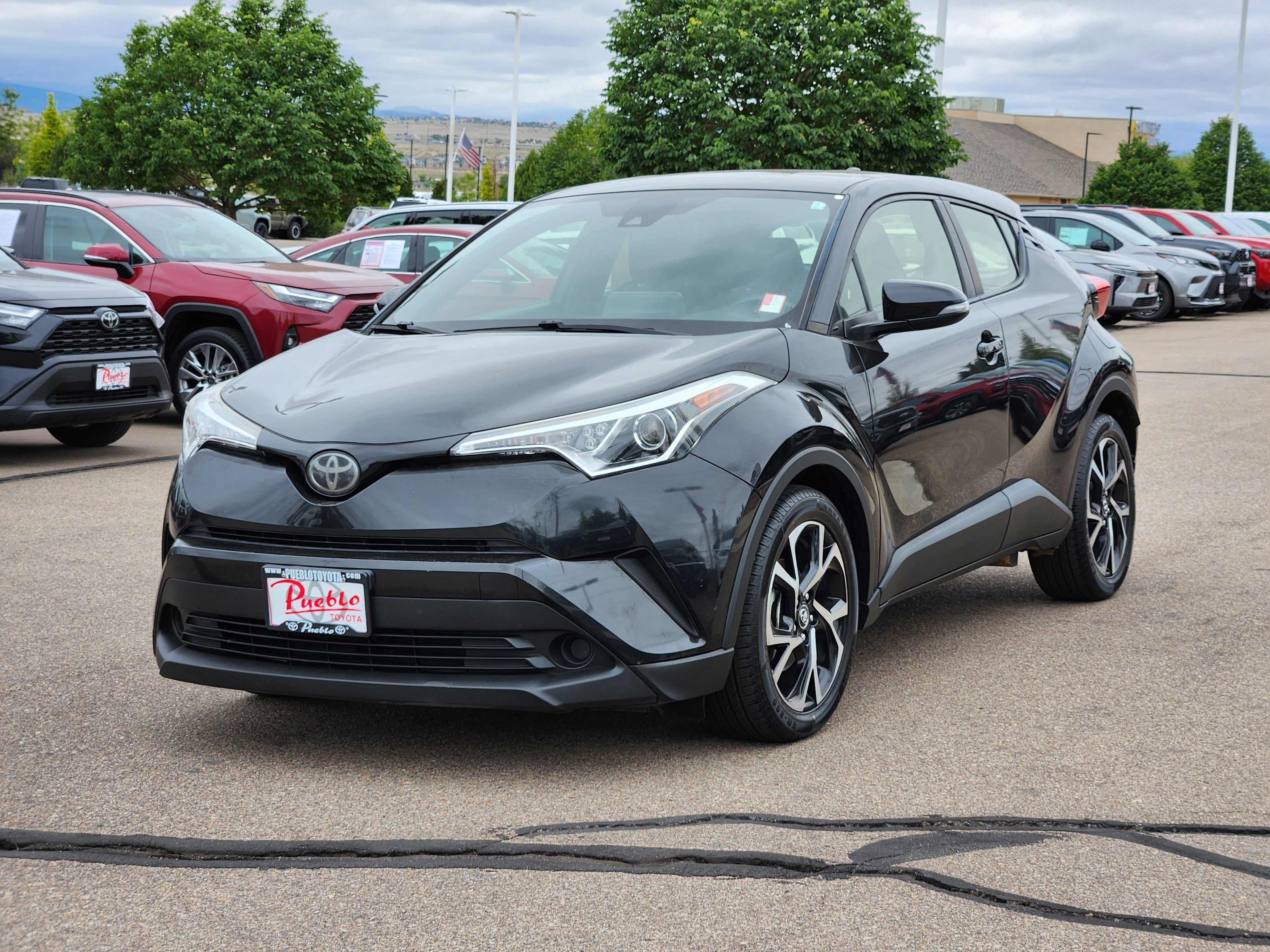 Used 2019 Toyota C-HR XLE FWD image 7