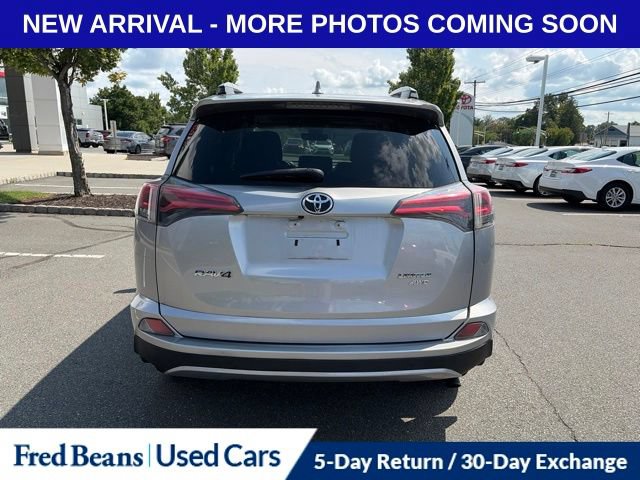 Used 2018 Toyota RAV4 Limited AWD/4WD image 7