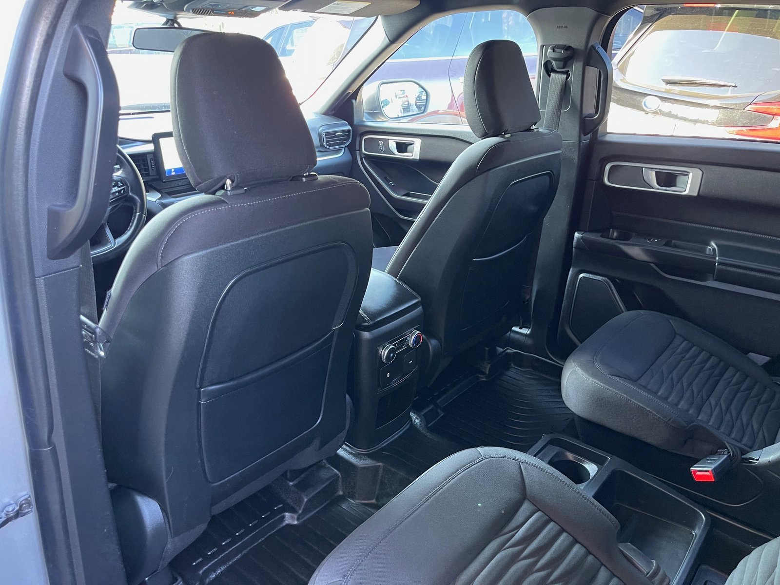 Used 2020 Ford Explorer XLT image 15