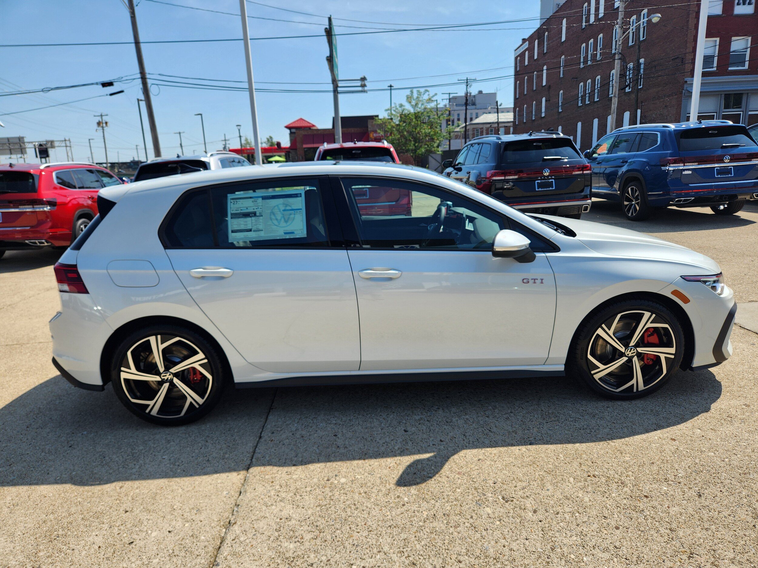New 2025 Volkswagen GTI SE FWD image 7