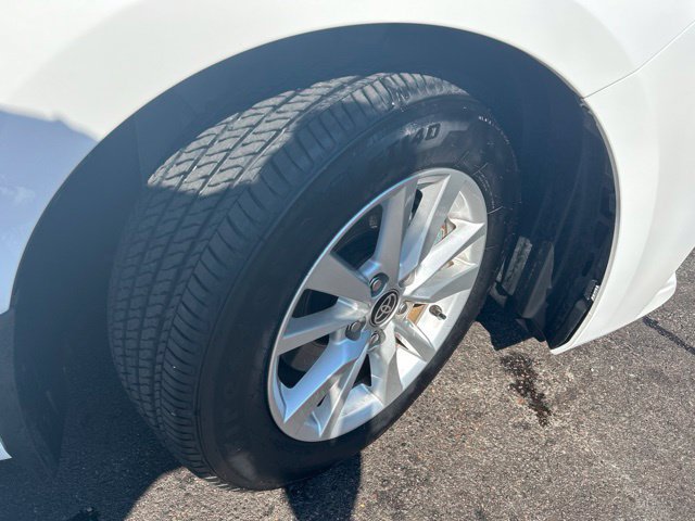 Used 2025 Toyota Camry LE FWD image 33