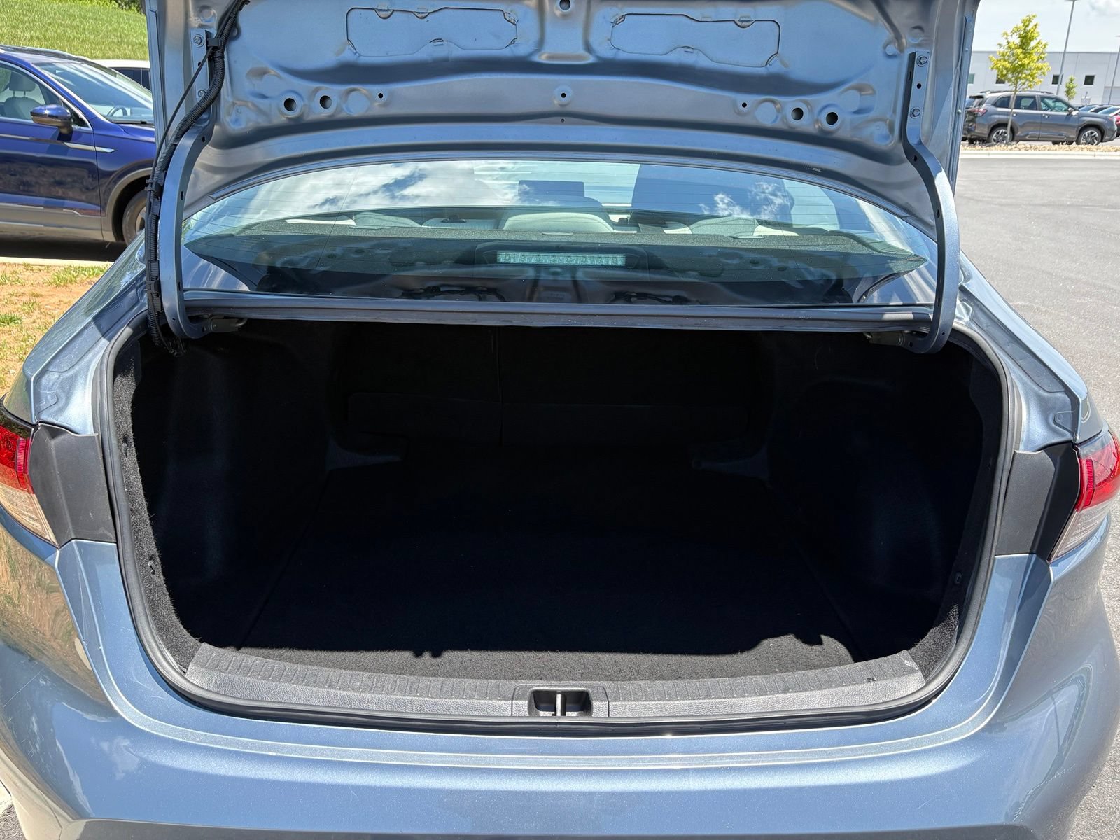 Used 2024 Toyota Corolla LE FWD image 12