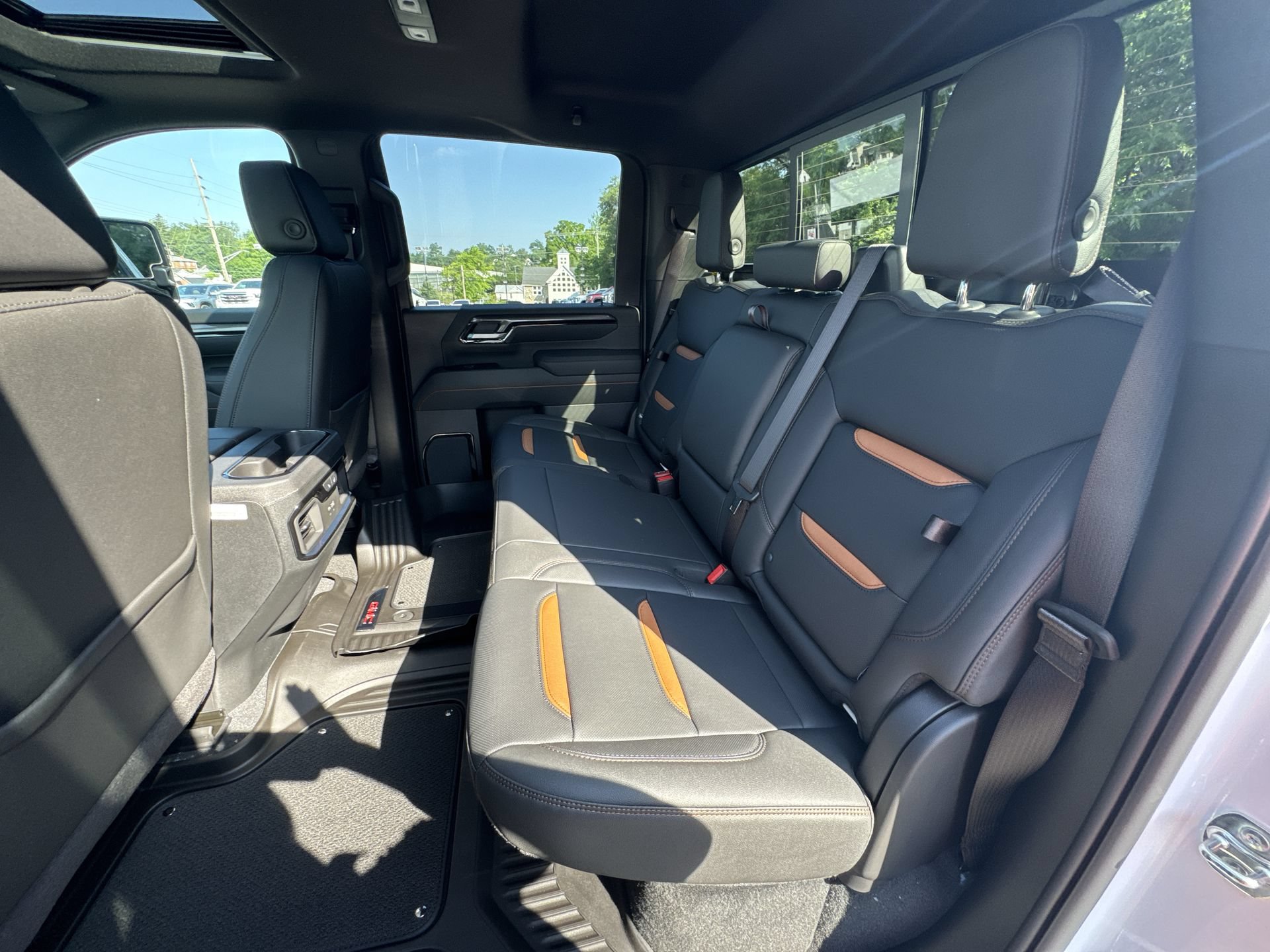 New 2026 GMC Sierra 3500 AT4 w/ AT4 Premium Plus Package AWD/4WD image 25