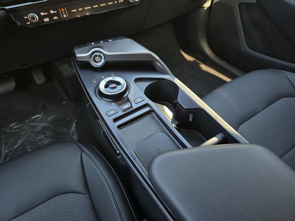 New 2025 Kia EV6 Light w/ Light LR Technology Package image 9