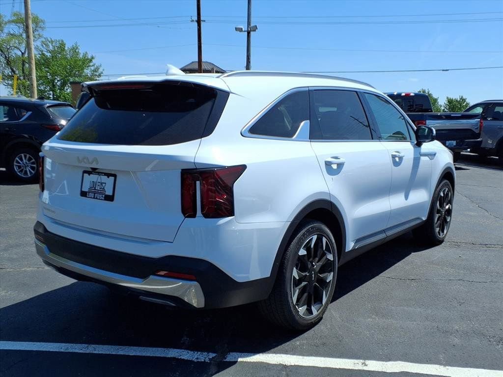 Used 2025 Kia Sorento EX FWD image 33