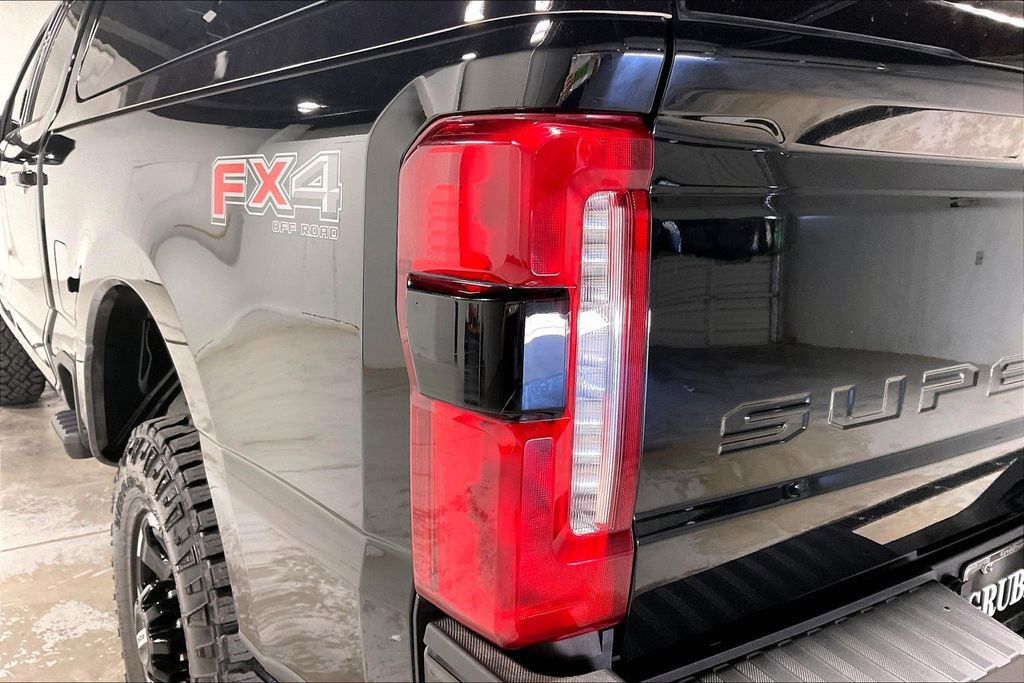 Used 2023 Ford F250 Lariat w/ Lariat Ultimate Package AWD/4WD image 40