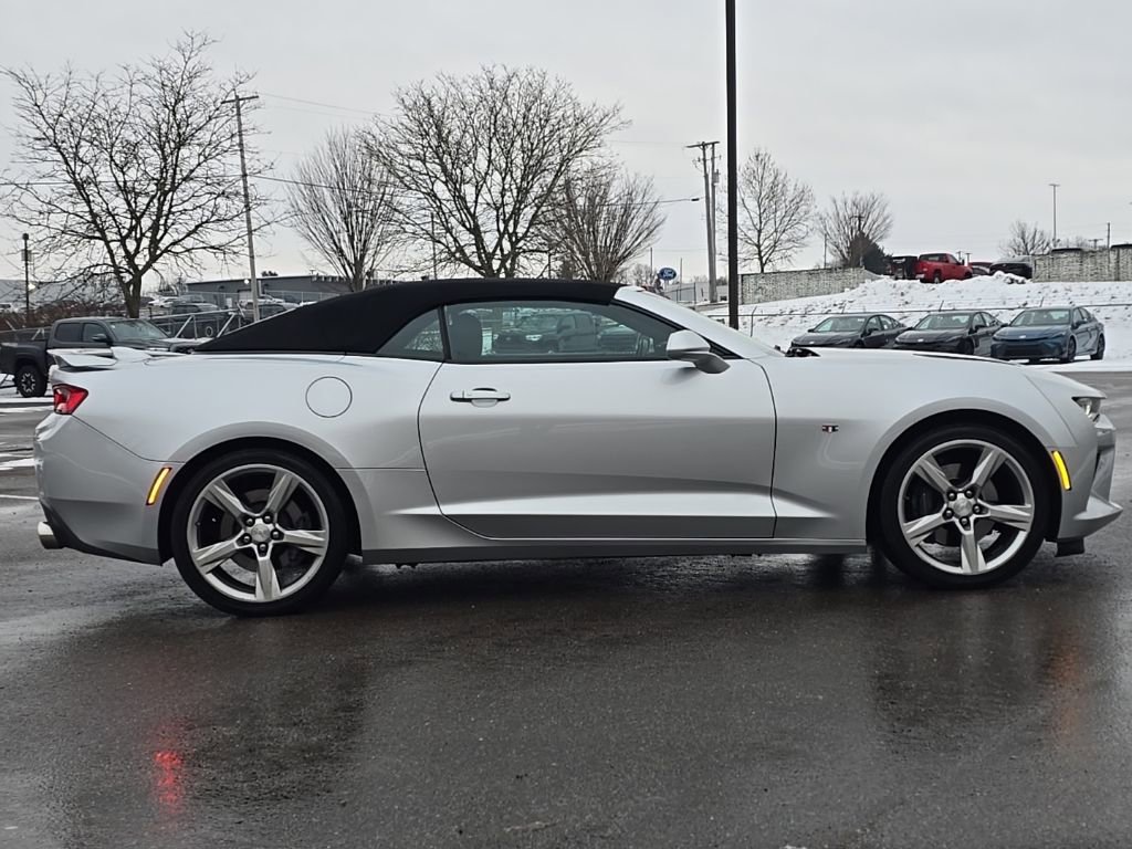 Used 2017 Chevrolet Camaro SS image 10