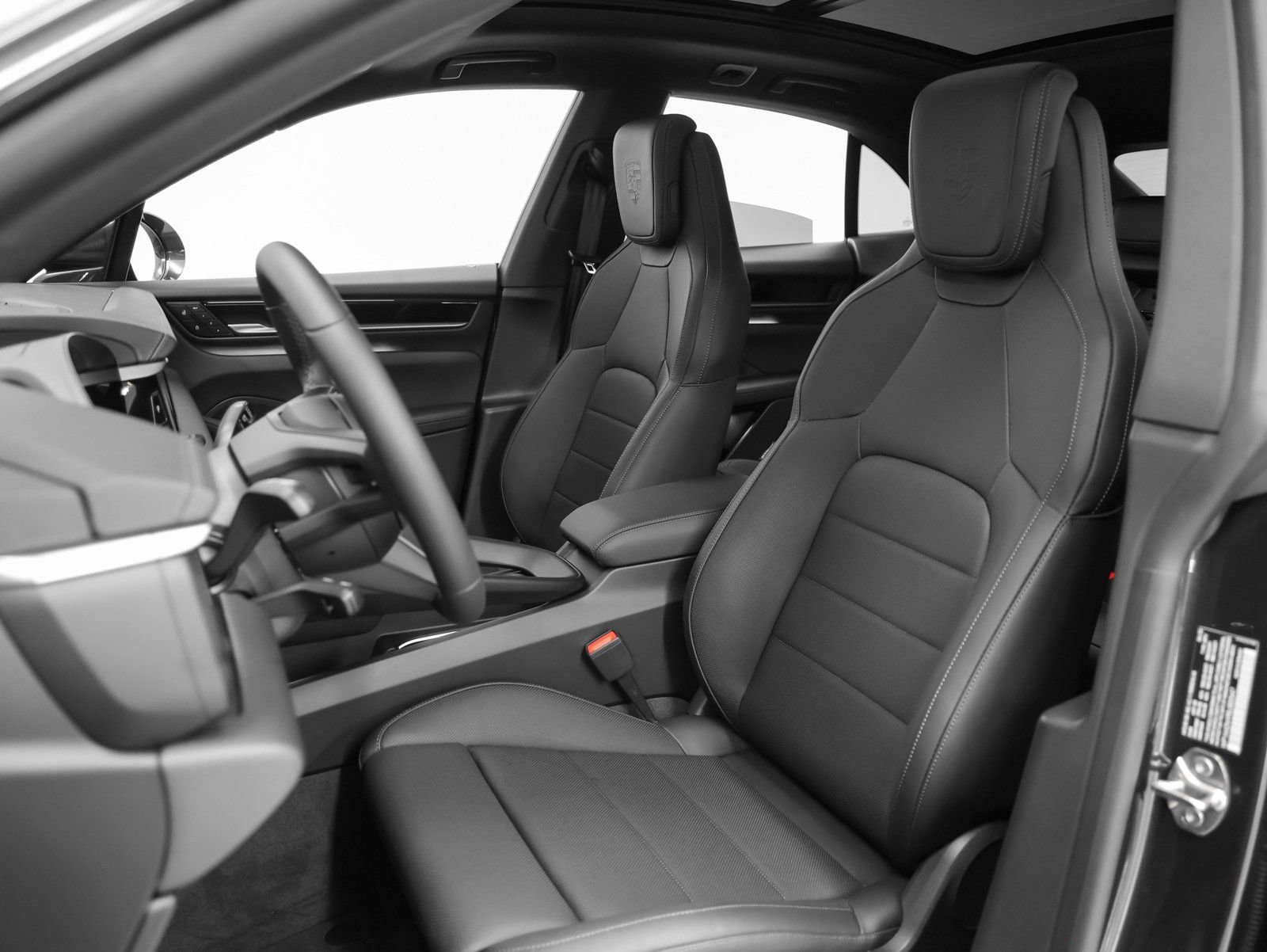 Certified 2025 Porsche Macan 4 Electric image 42