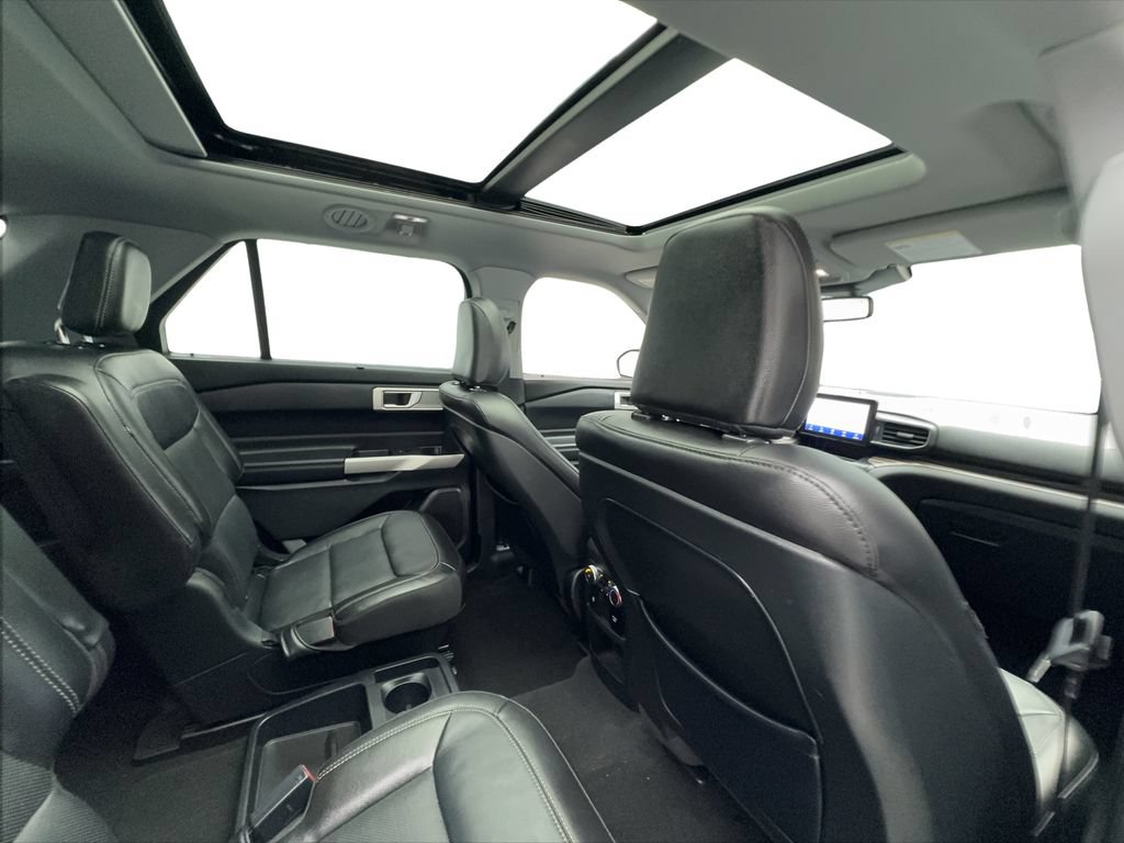 Used 2020 Ford Explorer Limited RWD image 28